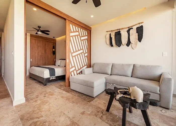 Paravian 606, 1-bedroom Condo, *